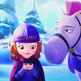 southerntinkerbelle: “I’m Olaf, and I like warm hugs!”