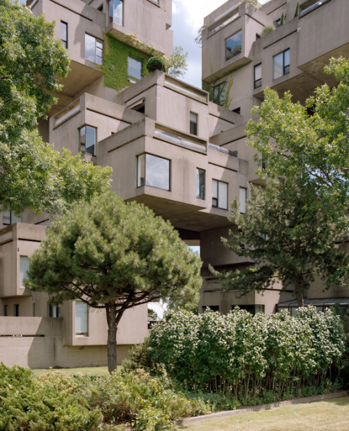 HABITAT 67Architect : Moshe Safdie Location: Montreal, Quebec, Canada Project Start : 1965 Project C