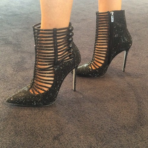 Black heels - repost from @ariannachieli Pump up @renecaovilla Do you love? Is one of my favourite s