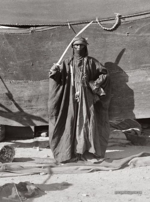 thevintagearab:Vintage Arabia