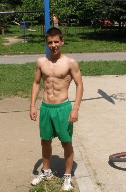 skinnygayboys:  You want more Boys like him? Follow me like more then 13000 others 