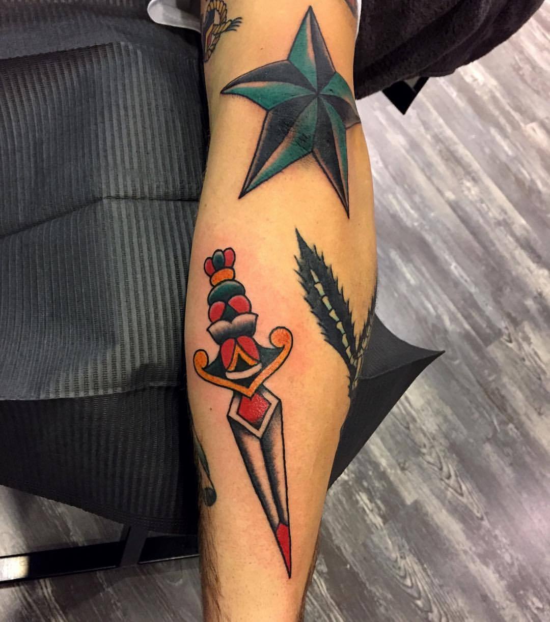 Got my first tattoo at a convention last weekend by Justin at Black Dagger  Tattoo Collective OH  rtraditionaltattoos