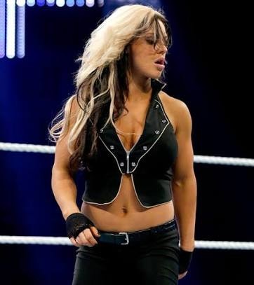 Wwe sexy kaitlyn Former WWE