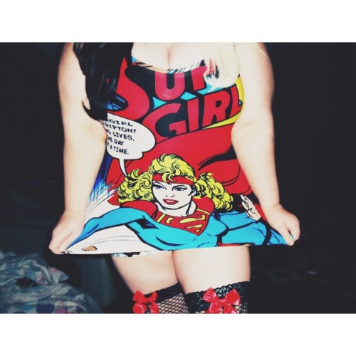 naughty-n-nerdy:  Curvy & Dirty;)