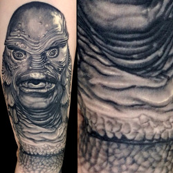 thievinggenius:  Tattoo done by Nikko Hurtado.