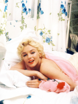 elsiemarina:  Marilyn Monroe by Cecil Beaton,