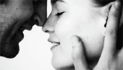 elegantbutdirty:  Kisses… 💋💋💋💋 