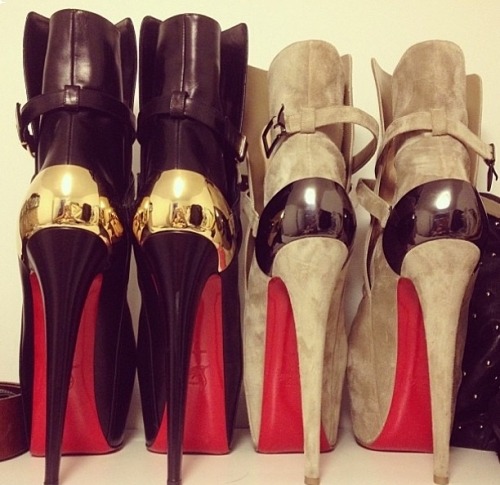 chanel-and-louboutins:  Chanel-and-Louboutins.tumblr.com 