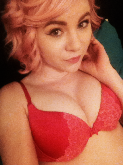 littlelillierose:  I’m cute and I want