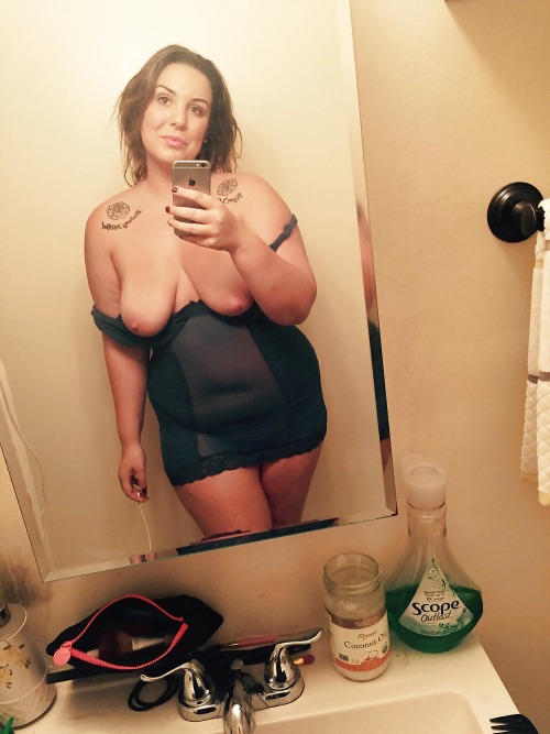 xxxposedamatuersiii: Xxxposed!! Wanna see more?..of course you do!! Check me out and submit to https