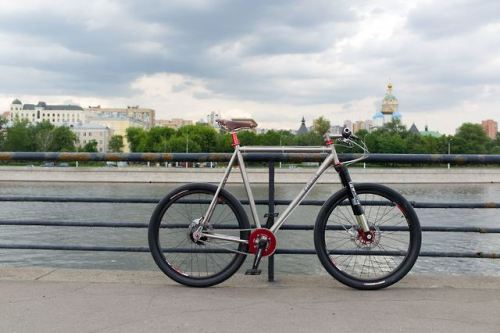 strange-measure: RAPID Titanium bikes and frames production