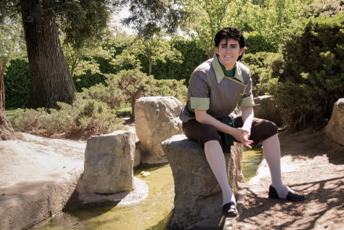 godfreygaobipls:  korrawr:  ctgraphy:  cassjaytuck:  camiekahle:  kittynmittens:  In celebration of all the Korra news, Cosplay In A Box wants to contribute a master post of some of our favorite cosplay photos featuring our bending! Enjoy!Korra | KittMako