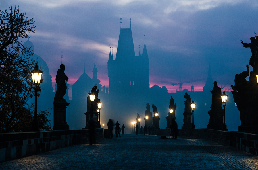 demvisualfeels: Morning in Prague by Markus Grunau 