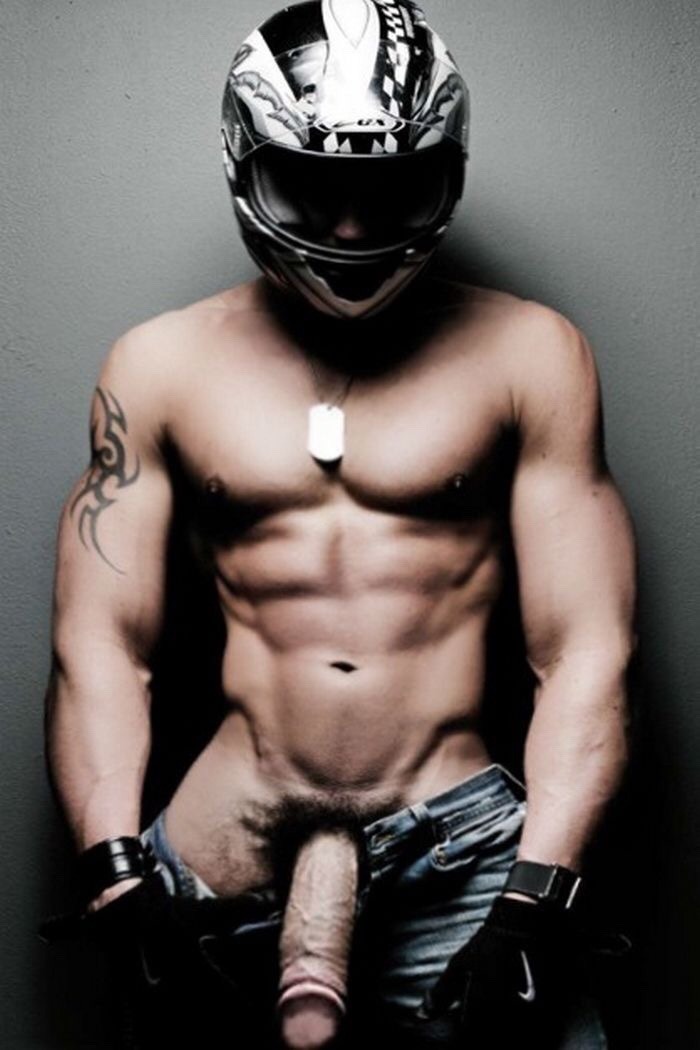 urzipper:  Not The Usual Dick &amp; If My Penis Was… Your zipper will bulge! 