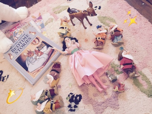 babyjennyren:  Playful baby 🐝