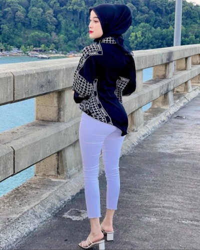 Perghhh kalau dapat jubo mcm si laila awek ganu ni... - Tumbex