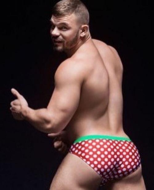 manrumpsxxx:  Follow Me For The Sexiest Rumps On Tumblr