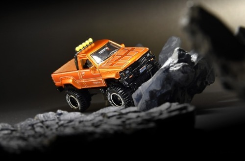 chasingclassichotwheels - Hot Wheels Toyota 4x4 Pick up