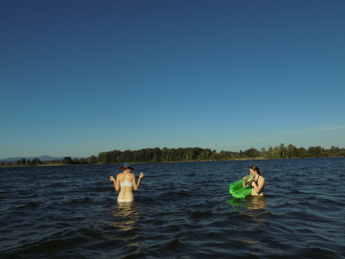 pnwplace: august sauvie island @threedollahchallah