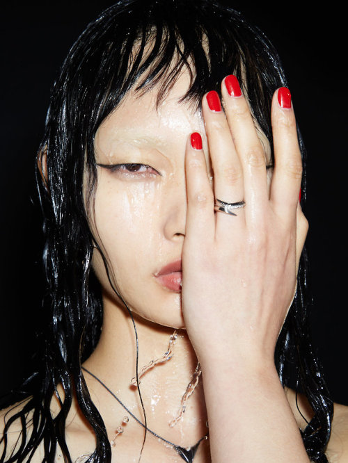 worldwidefashion: Ling Ling Chen by Claire Rothstein for Girls. Girls. Girls. Magazine #1 — De