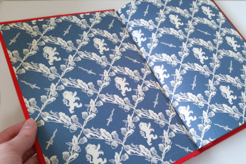 I can’t get over how gorgeous these 1001 Knights books are. They’ve been years in the ma