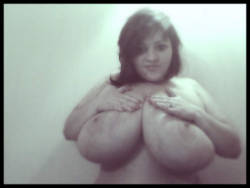 hugeheavytits:      http://hugeheavytits.tumblr.com/ Ladies - send in your big boob submissions!