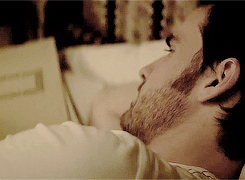 captainswansource:  Something about this is so sexy and should be on everyone’s