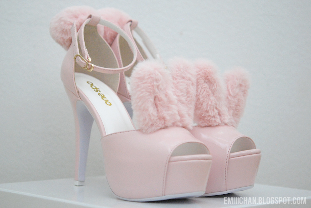 emiii-chan:  One Spo rabbit sandals ✧→ more photos, coordinates and details 