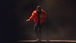 fyeahchampagnepapi:  Drake at Coachella