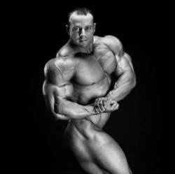 big-strong-tough:  Alexey Shabunya