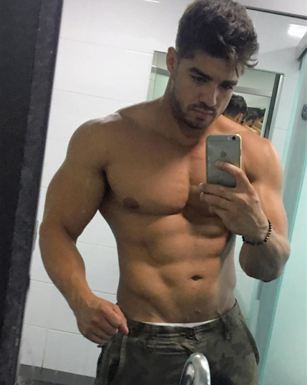 nicephysiques:  Leonardo Albuquerque (@leunardu100)