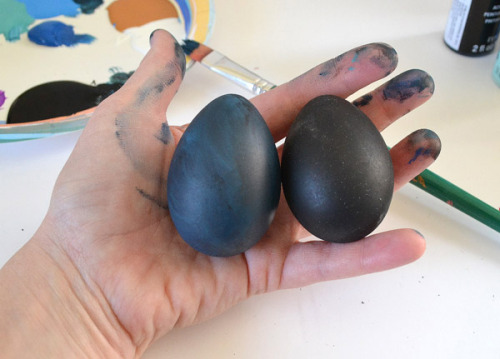 art-tension:   How To Make Galaxy  Easter Egg      Facebook        Happy Easter, bored pandas! Two days ago we posted a list of 20+ Creative Easter Egg Decoration Ideas and according to your votes the winner is “Galaxy Eggs” by Allison Murray