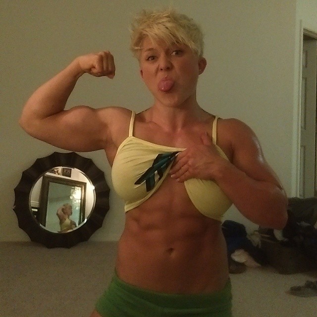 fbbfan1:  Cutest fit girl
