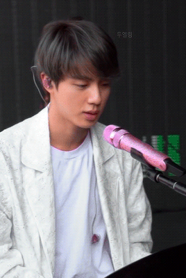 Barefaced Seokjin Rehearsing For Epiphany