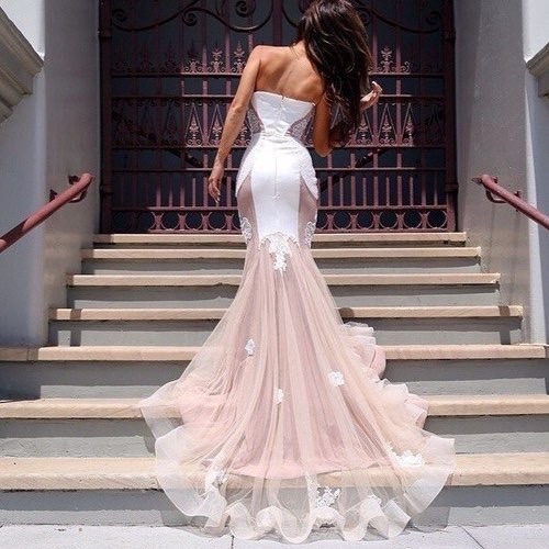 secret-soulmate:  Imagem através do We Heart It http://weheartit.com/s/pcVA6nH5 #beautiful #beauty #chic #dress #fashion #style #styles #stylish #white