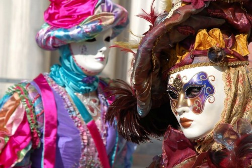 originalsbyitalia:  #2014 #CarnevaleDiVenezia, #Italia ★✩★ #Wonder and #Fantasy #Nature ★✩★ #Venice #Carnival #Masquerade #Festival #Italy  ★✩★ February 15th - March 4th, 2014 ★✩★ #Costumes #Masks