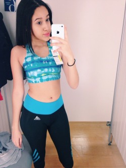 lookathat:  wavywifey:  Fitting room pictures