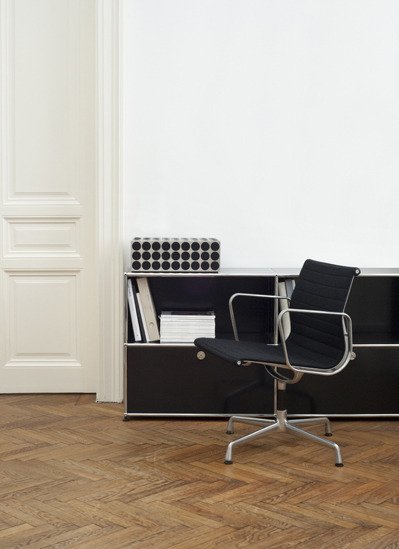 ecclightingfurniture:  USM Haller unit 