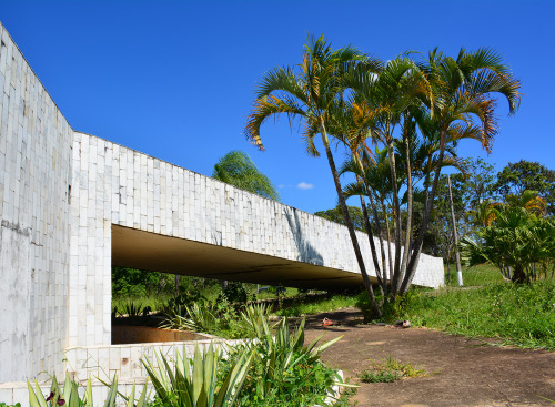 orbitalpavilion:  mirante muro de pedras   https://goo.gl/maps/M3nS4santa luzia / minas gerais / brazil1992 