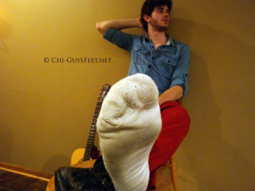 Chi-guysfeet.net