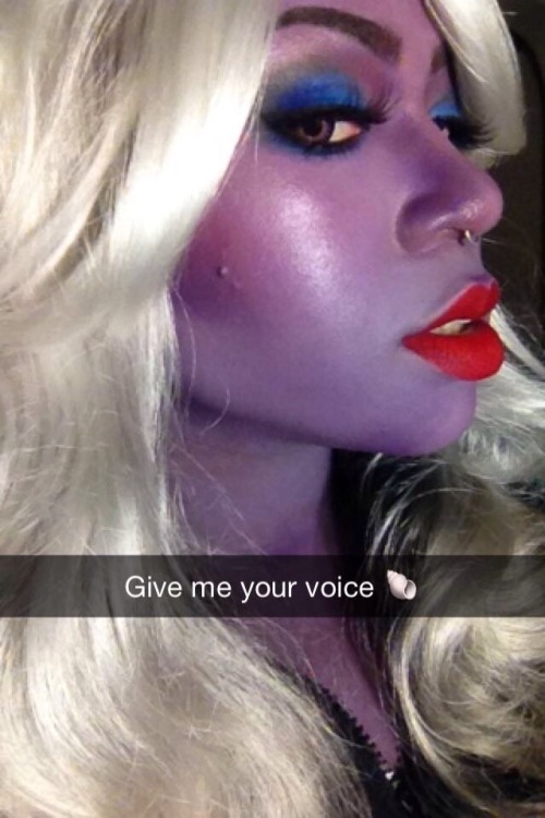cosmic-noir:  Poor unfortunate souls… 💅🏾🐙