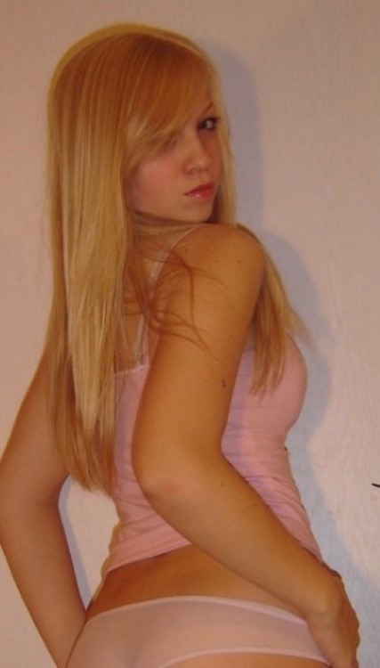 ineedahotwifenow:  skinwalker27:  The best amateurs are here! Feel free to follow me and share my bl