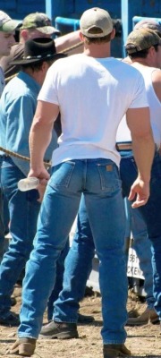 chasingchasers:  Real cowbow use tight wranglers! Follow me at: http://chasingchasers.tumblr.com   