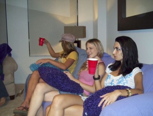 loveyoursluttiness:  She wanted to celebrate her new divorce. She wanted to celebrate her new freedom. She would now be whatever she wants and thus she invited some friends and a stripped for the small party. Now she can confidently live being the slut