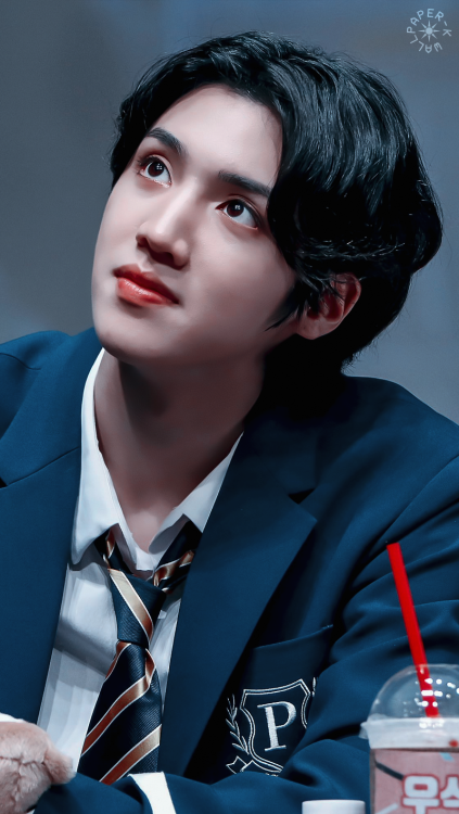 『WOOSEOK』saved? reblog or like© fantaken owners