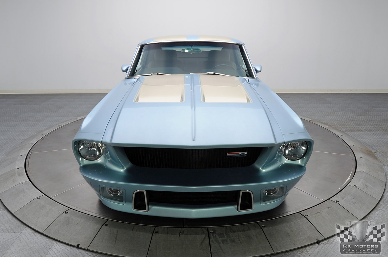 ford-mustang-generation:  Damn she’s a beaut!