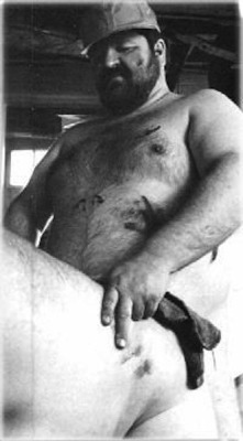 thebigbearcave:  dilfparadise:  what’s the film ?  no film, that thing is ancient, it was from a bear magazine back in the day. part of a set I recall 