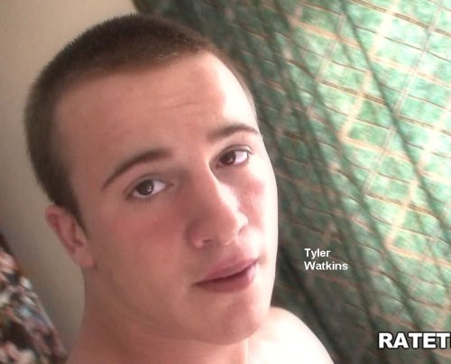 ratetheseguys:  Tyler Watkins, 18 year old boy bodybuilder. He must really want his fit body seen by as many people as possible but is a bit nervous to begin with. Why else would he be secretly submitting videos of him stripping nude, to ratetheseguys.com