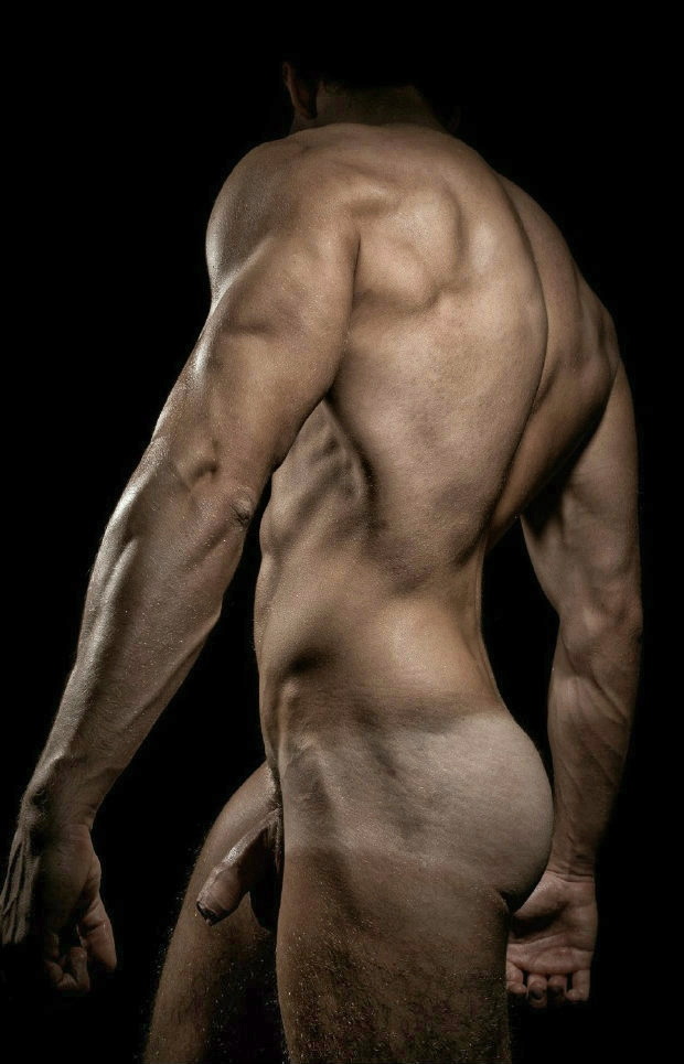 glucotoby:  argen-ladd:  La belleza del hombre!!! Visit: http://argen-ladd.tumblr.com