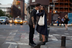 mode-chanel:   Two lovers in NYC 